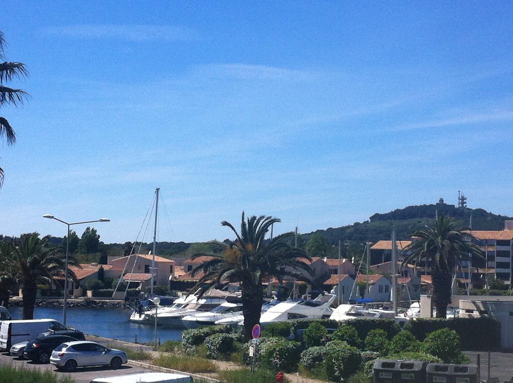 Au Coeur Du Village Naturiste Agde Esterno foto
